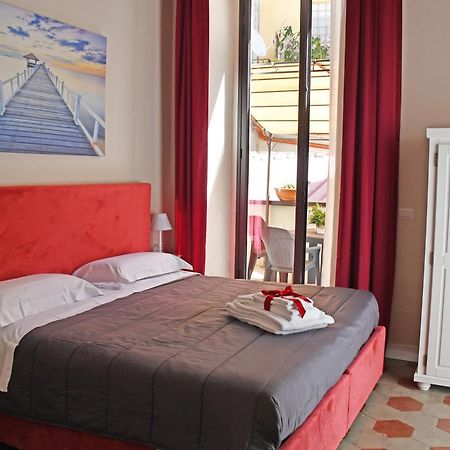 B&B Romeo Luxury Rooms Катанія Екстер'єр фото